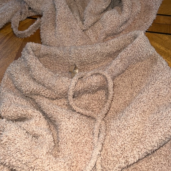 SKIMS cozy knit jogger & wrap top ( sold as a set) - Picture 4 of 12